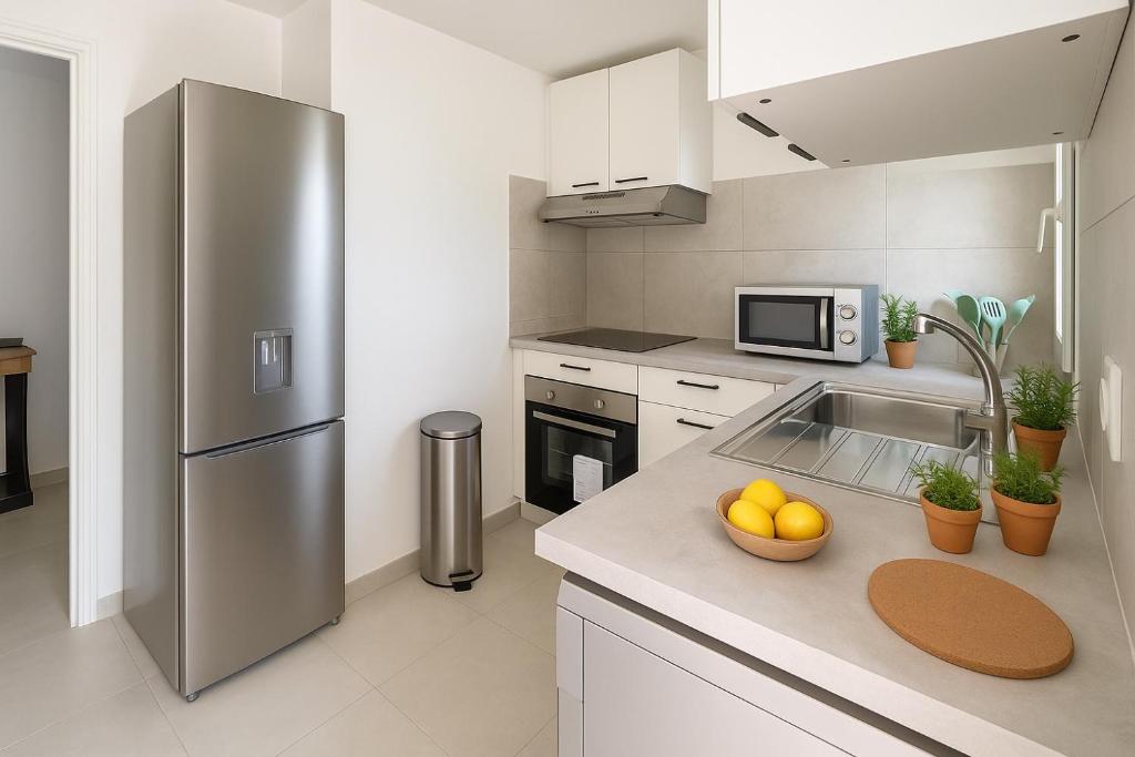 Élégant T3 neuf, 6 pers, clim, balcon, pkg gratuit, 5 min du Port - 5