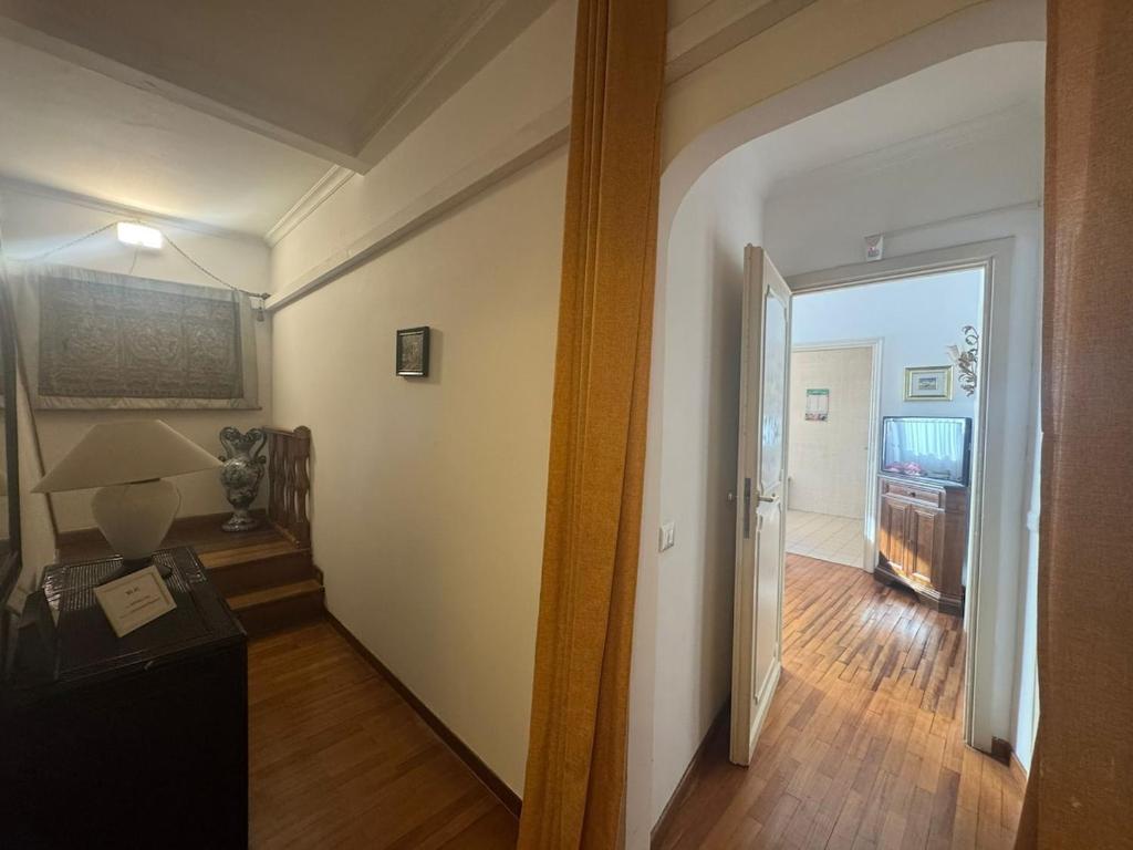 2-Level Flat with Terrace in the Heart of Rome - 3
