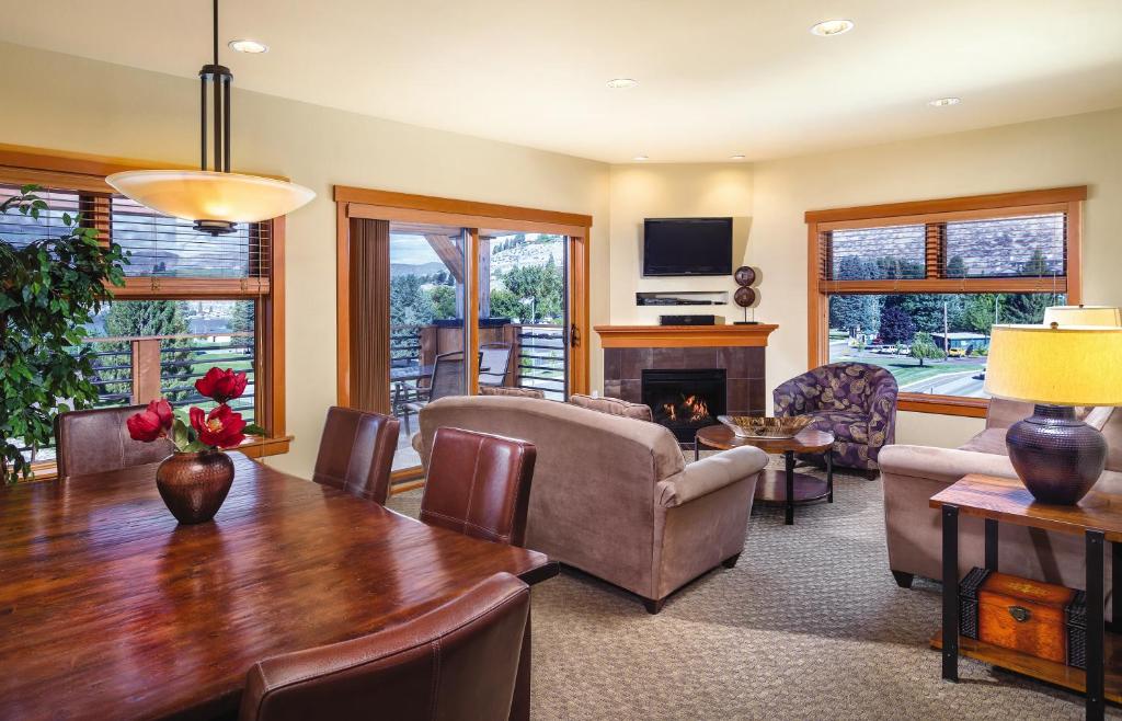 WorldMark Chelan Lake House photo