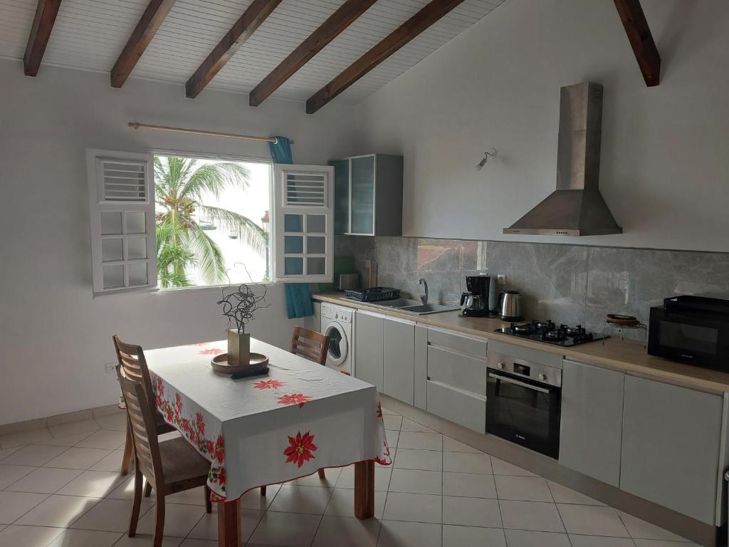 Tiatia T3, Les Anses-dʼArlets