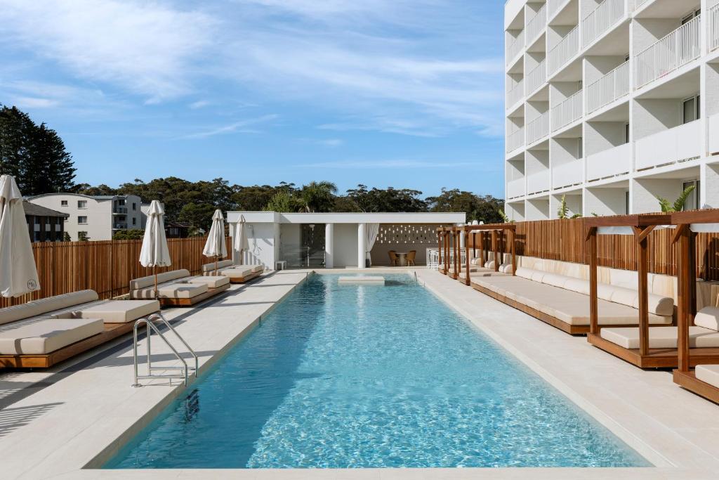 Swimming pool
