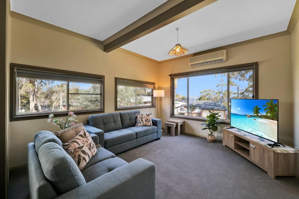 Greville on the Bay, Sanctuary Point