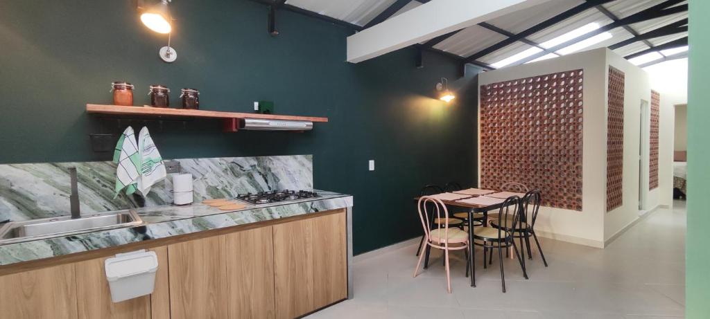 Spacious apartment in Buga, super central - 4