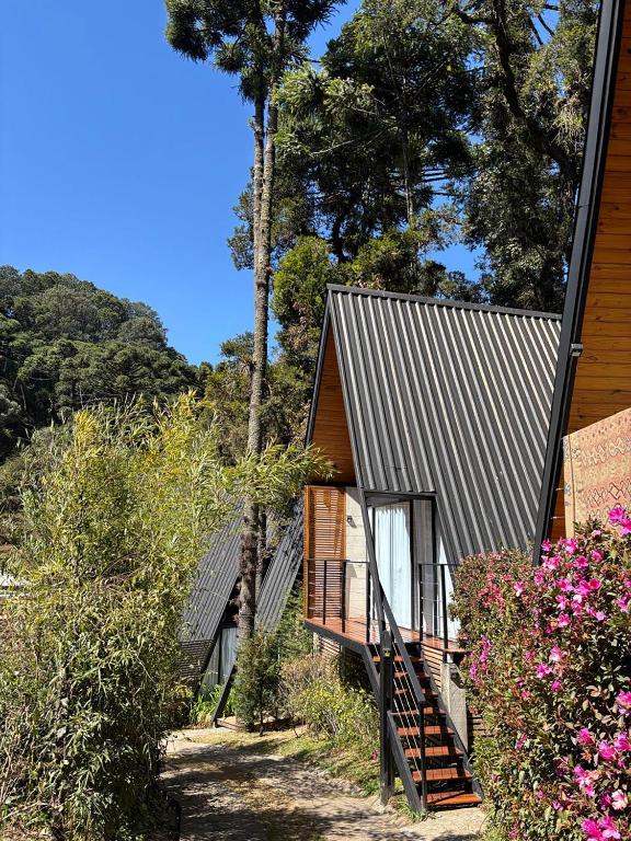 Chalé Mon Amour 2, onde o amor se encontra, 2 min do Capivari, Campos do Jordão