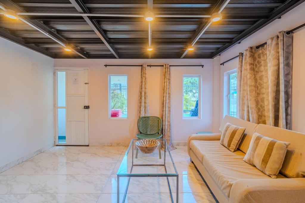 Almería Apt Stylish Loft with Terrace Near Old Town - 5