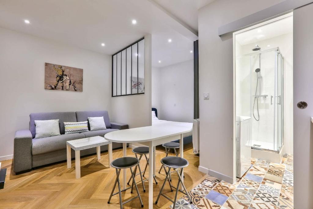 Bonne Nouvelle Paris 2e Charmant appartement 4P - 3