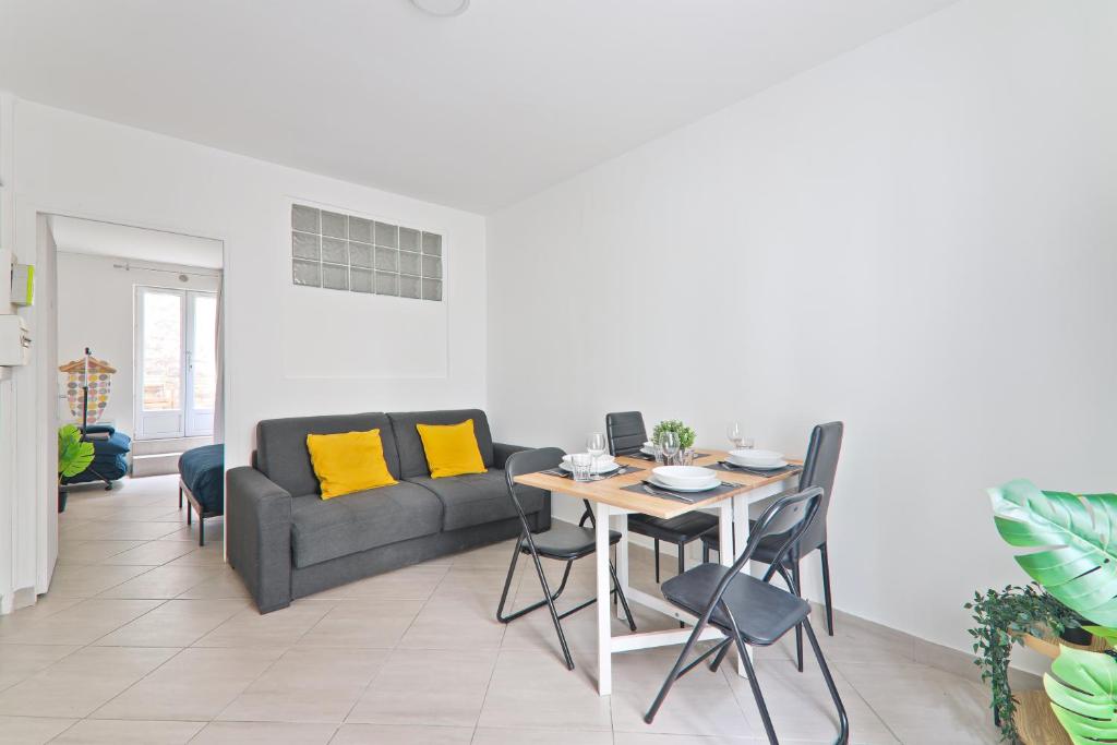 Eiffel Tower Heart of Paris 1BR-4P with NetFlix - 4