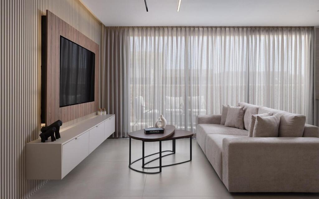 Saphir Luxury Private Pool Heated in Winter and Sea View!, Ejlat