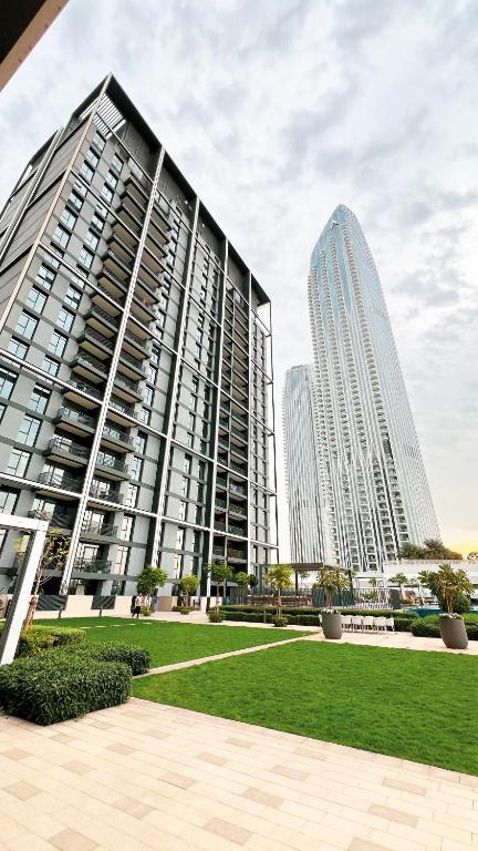 Luxury 2BR 34th Floor Burj Khalifa Sea Creek View, Dubaï