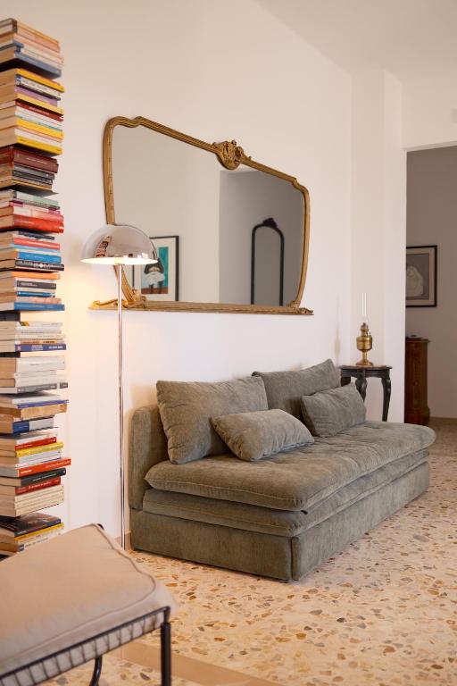 Casa SEBA, Modern Retro Escape I 2 Bedrooms, Parking, Elevator, Crib - 2