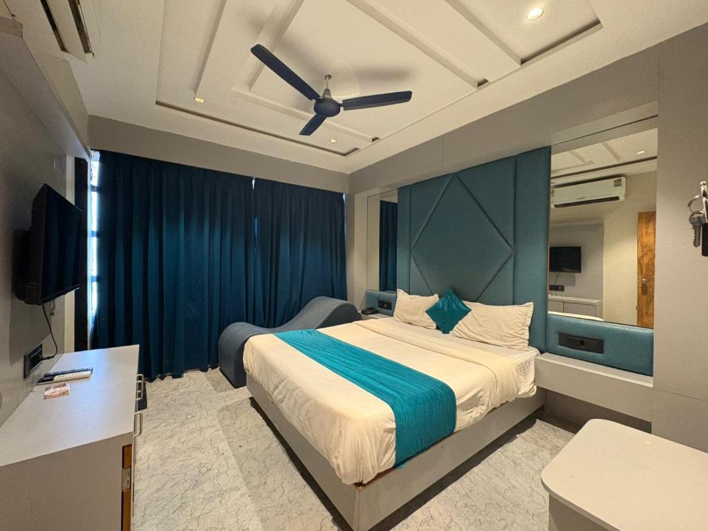 Hotel Parimal View, Ahmadábád