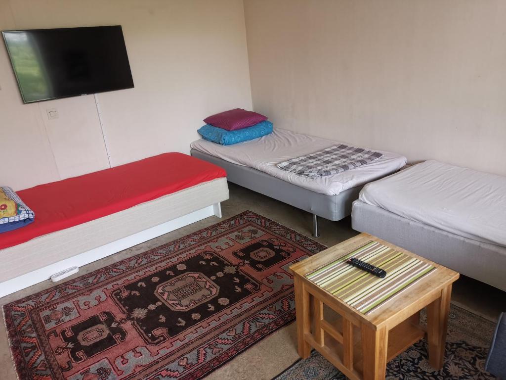 One Room with 3 single beds, Gothenburg