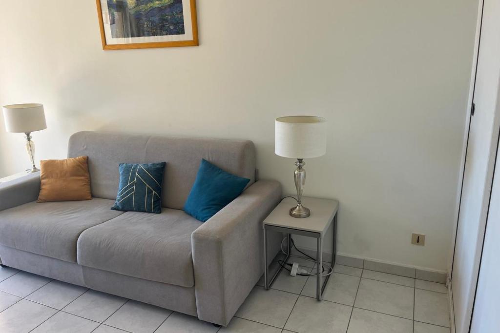 Apartment quiet near beach - 2