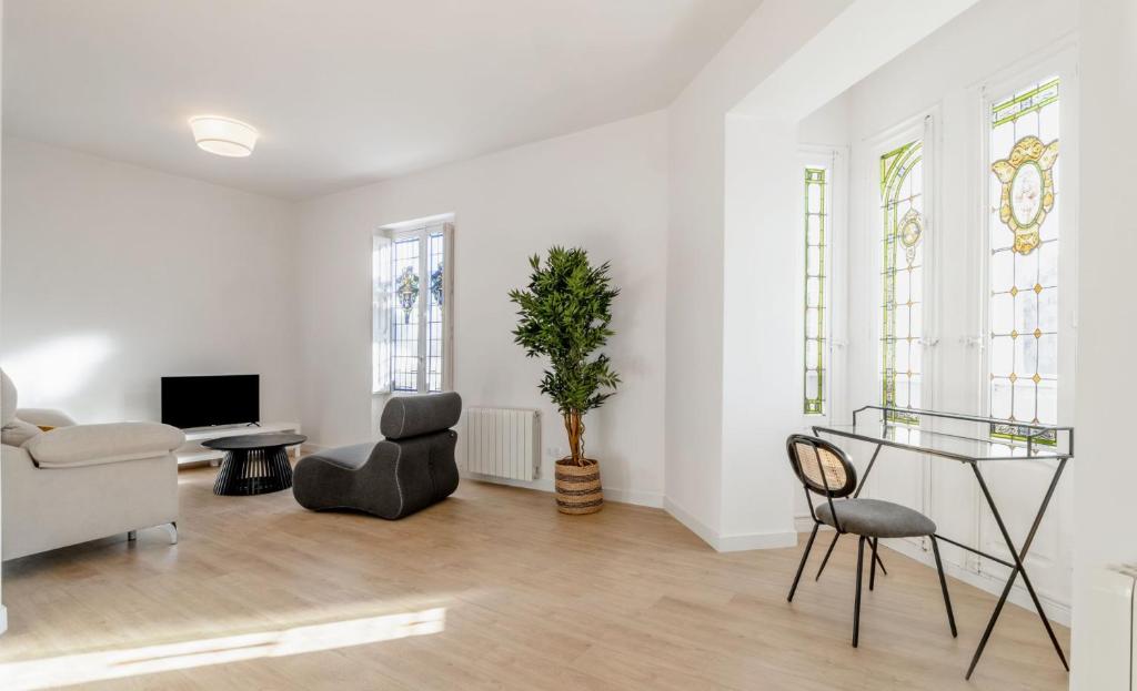 Modern and Bright - 3 Bedrooms 3 Bathrooms - Goya - 2