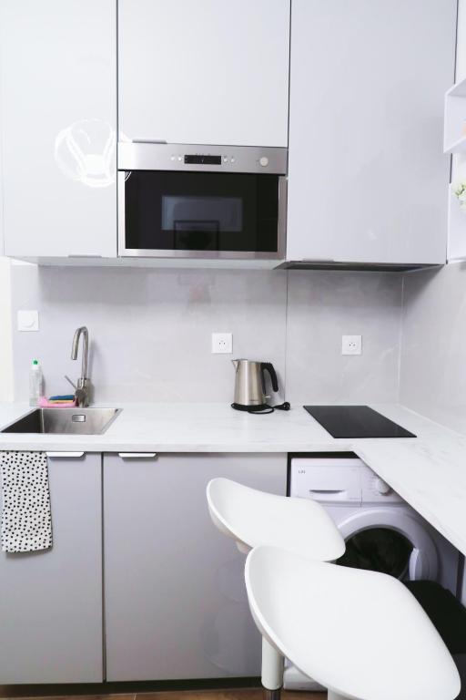 Charming Parisian studio at Rue Coysevox - 5