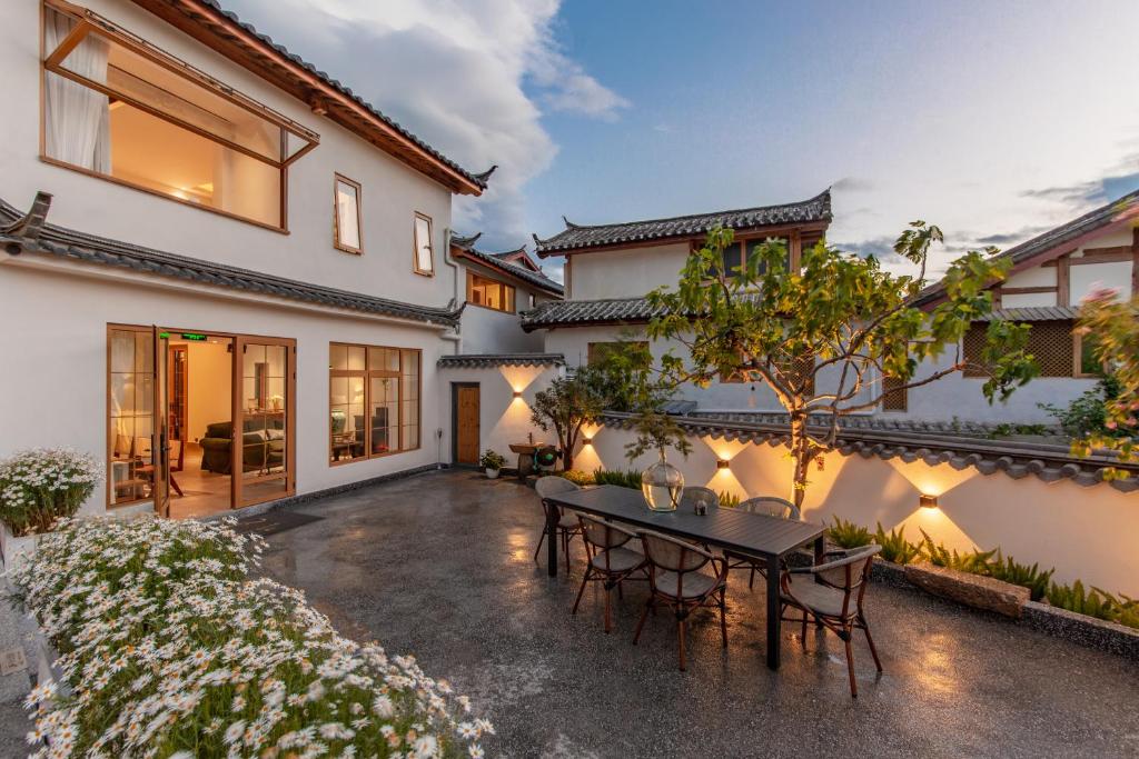 Shinegood, Li-ťiang