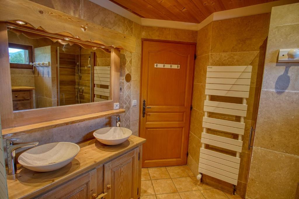 Chalet Le Wapiti, aux pieds des pistes, à 200m du village - 2
