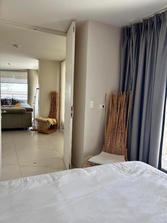 Apto 2 Dormitorios Balcón Vista al Río - 5