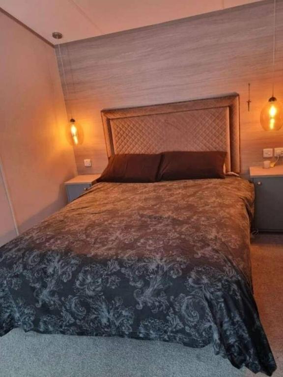 Aberdunant Hall Holiday Park - Holiday Accommodation 19035, Prenteg