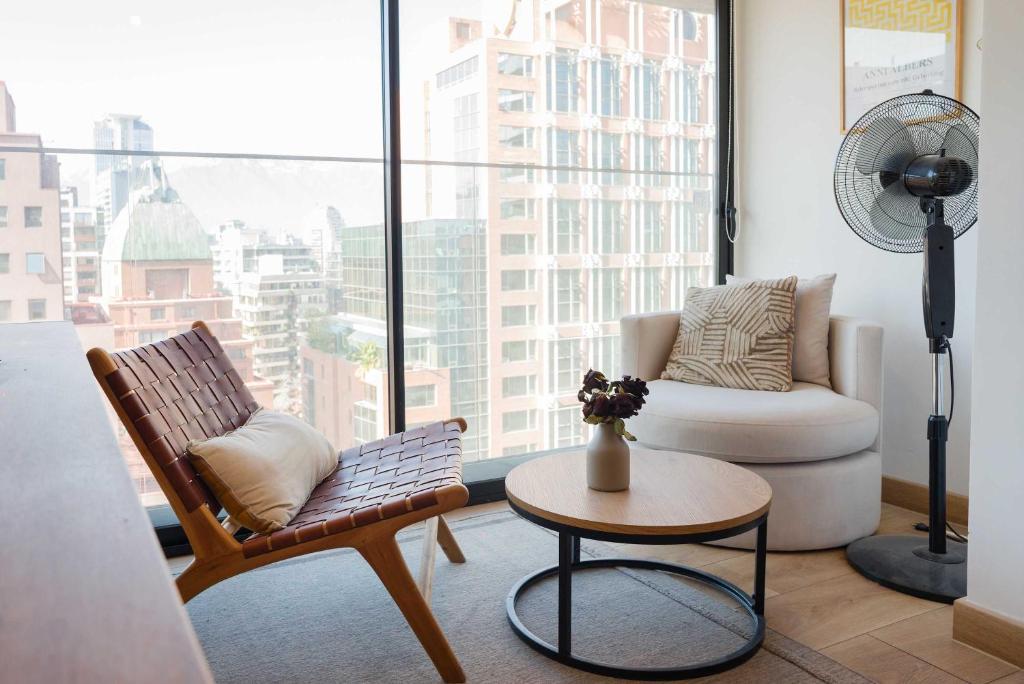 Chic Urban Retreat Modern Studio in Las Condes - 4