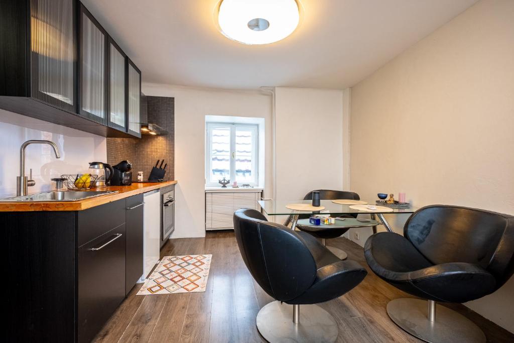 Fourth Brother, Riga