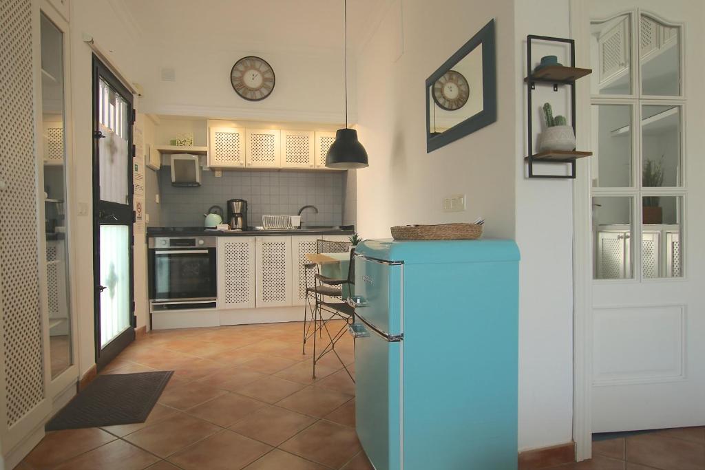 N02 Los Rosales - Studio, Sitio de Calahonda