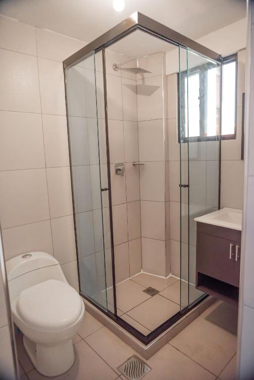 La vista mas bonita de sopocachi Amplio departamento de 1 dormitorio con terraza en el condominio con una hermosa vista - 4