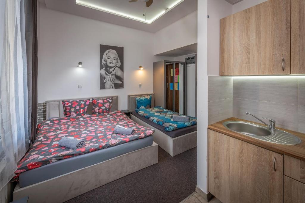 Queen Apartments — Hotel rooms in Krakow, Lesser Poland