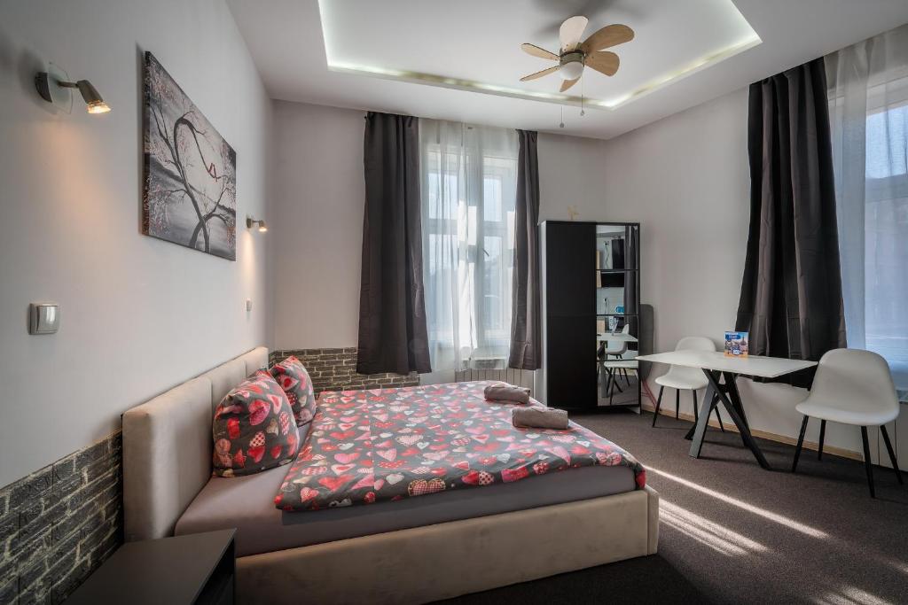 Queen Apartments — Hotel rooms in Krakow, Lesser Poland