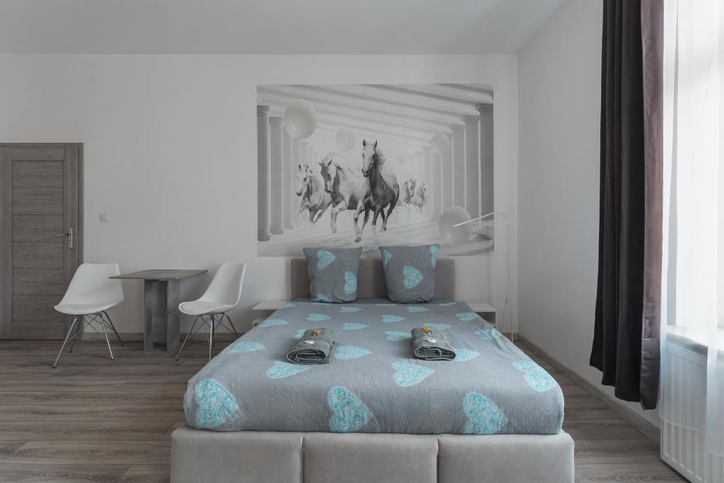 Queen Apartments — Hotel rooms in Krakow, Lesser Poland