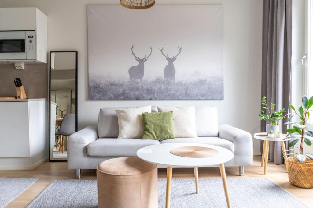 New spacious 1br with free parking on the street, Haikka