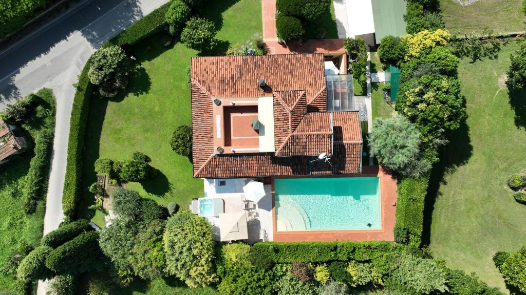 Villa Artemisia Luxury, Pool & Jacuzzi, 300m from Lake Garda - 4