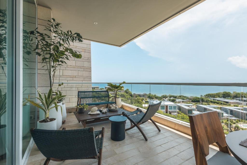 4BR Seaview Apartment at Calablanca D5 - 2