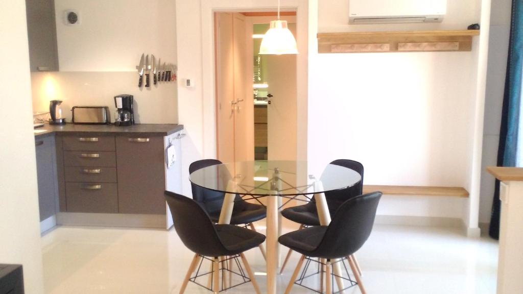 Facilities, Villa du Chateau in Nice