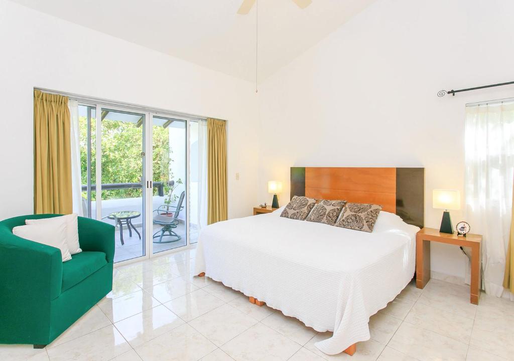 Family Townhome with Pool & Walk to Beach - 3