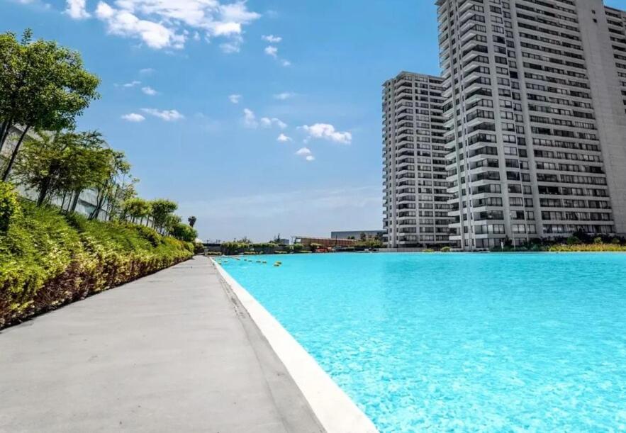 Increible departamento en Macul con laguna navegable - 1