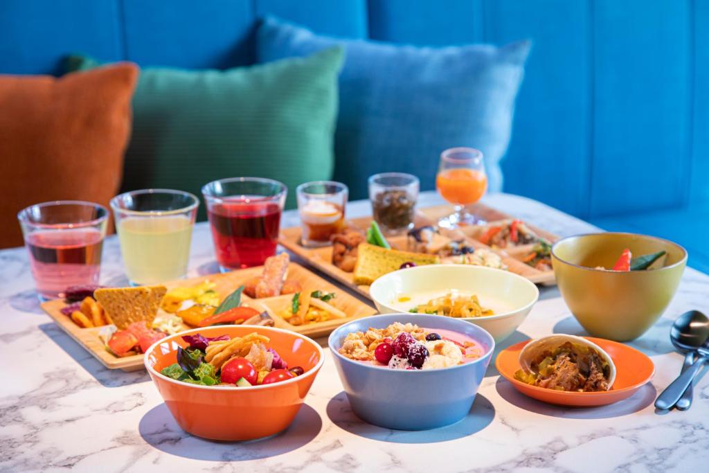 Essen und Erfrischungen