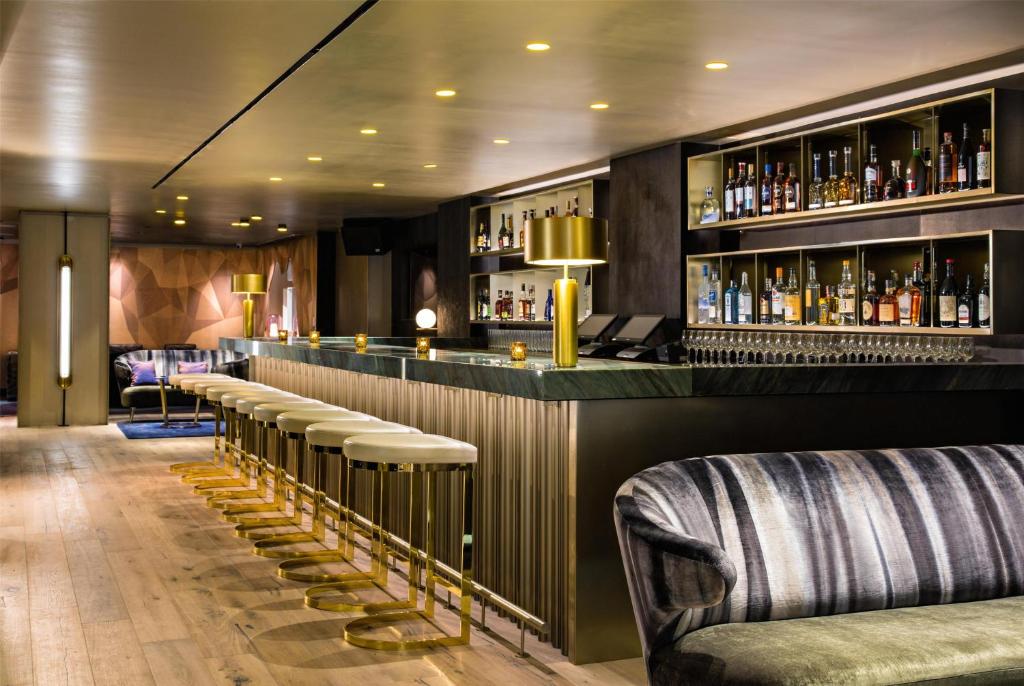 Bar/lounge