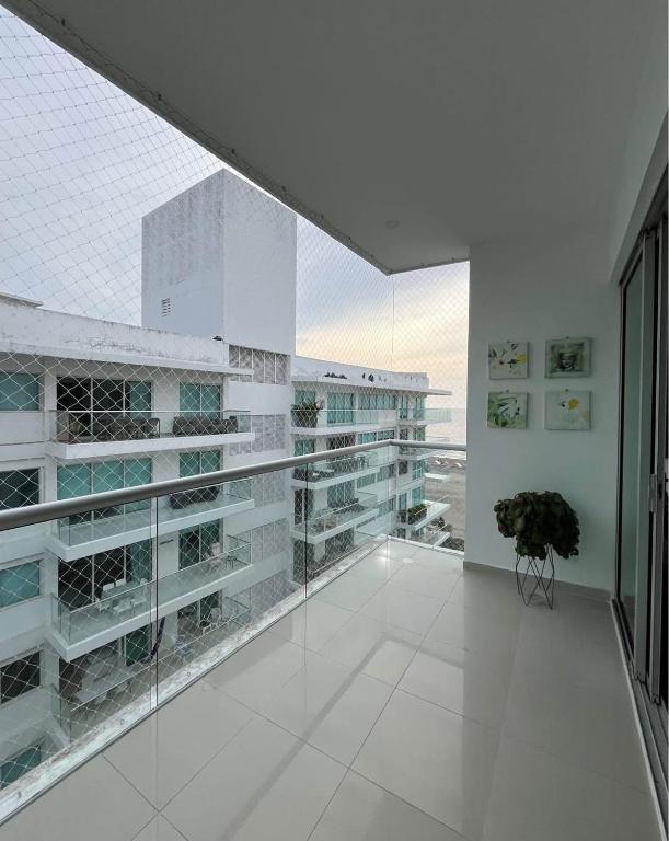 Apartamento reformado, fresco, edificio con salida a la playa Morros, Cartagena - 3