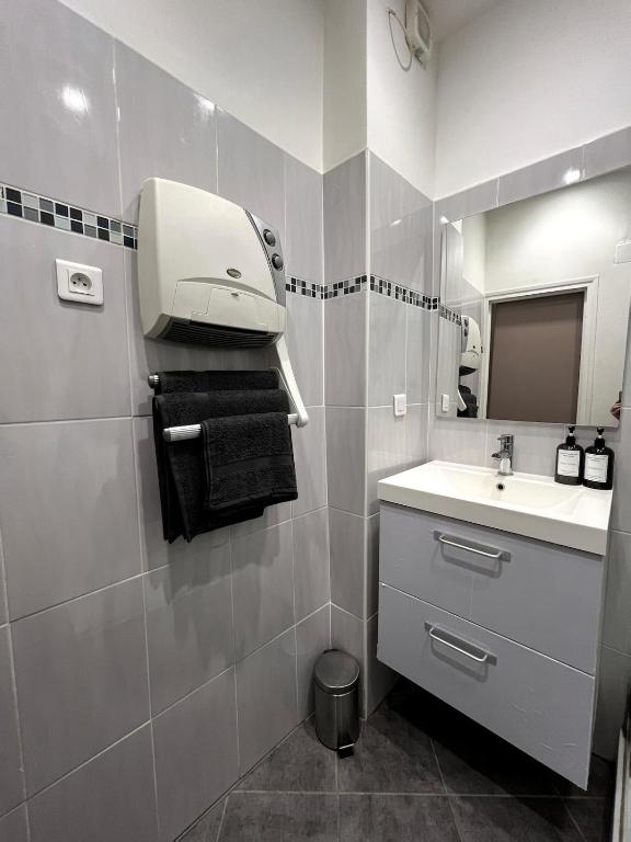 Cozy Apartment Centre Nîmes - Plaza Nemausus - 5