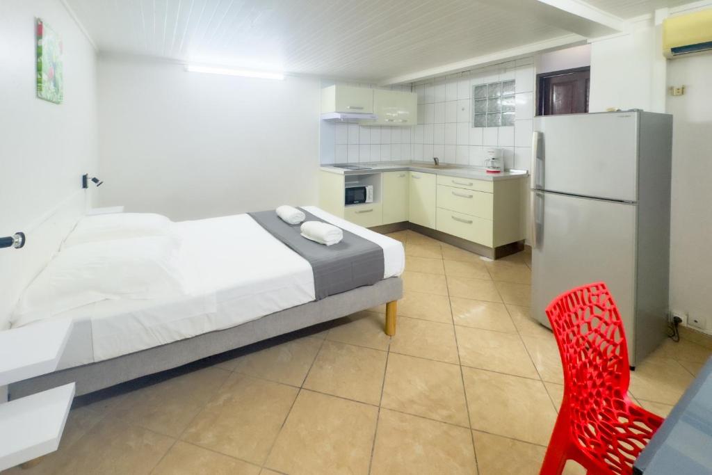 Studio 2 - Bougainvillée - proche plage, Lazaret