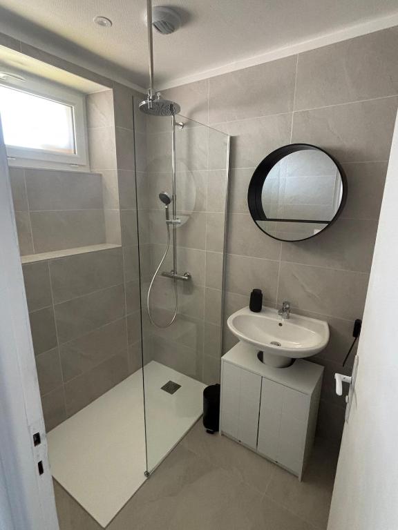 Maison refaite à neuf avec jacuzzi - LE HOMARD 13 - 3