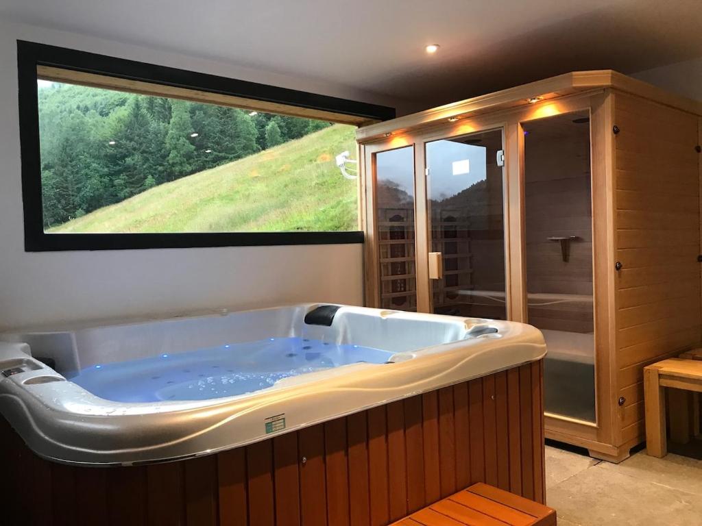 Magnifique gîte 4 étoiles pour 6p avec 3 chambres, accès Jacuzzi - 3