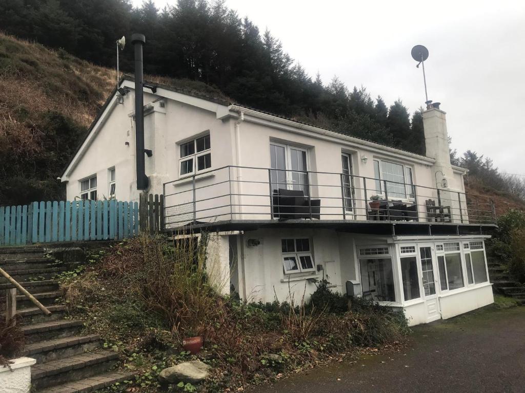 Pine Trees Retreat, Skibbereen