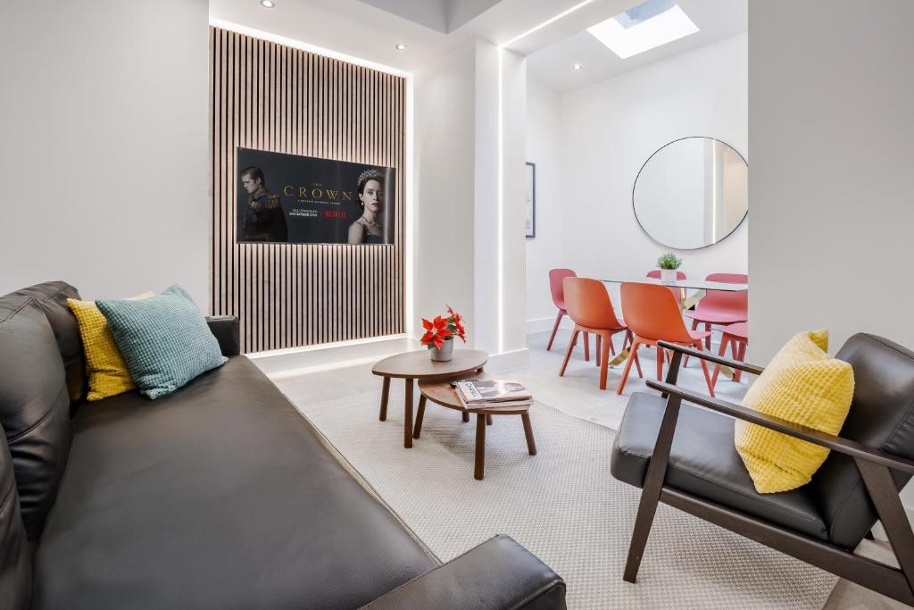 Luxury 2 Bedroom Apartment in Central London, Лондон