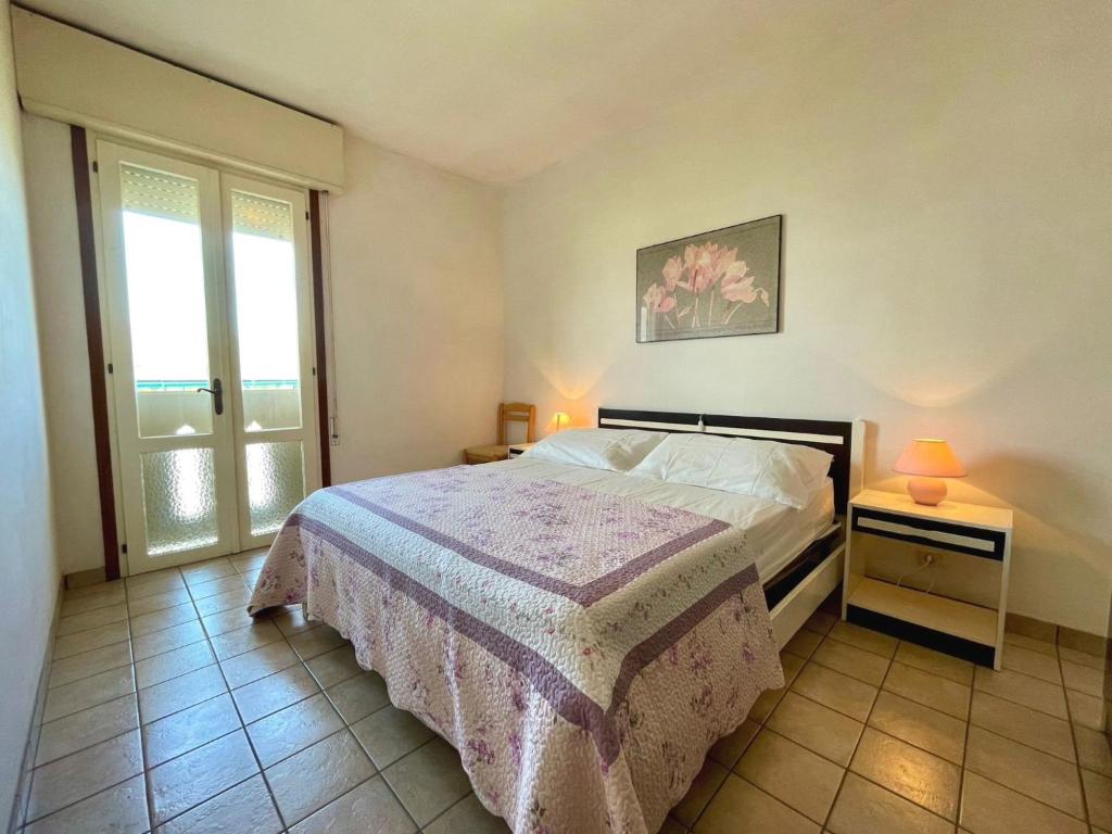 Relax in our seaview flat - 3