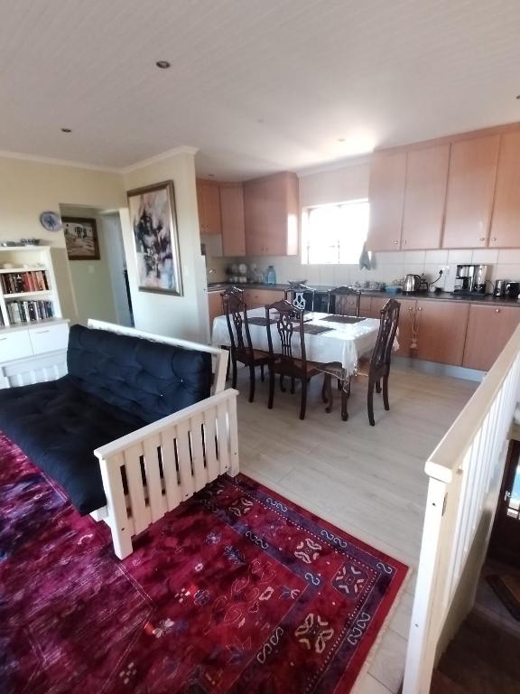 The Treehouse!, Struisbaai