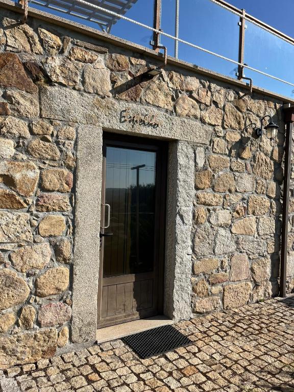 Quarto do Espelho, Bicas