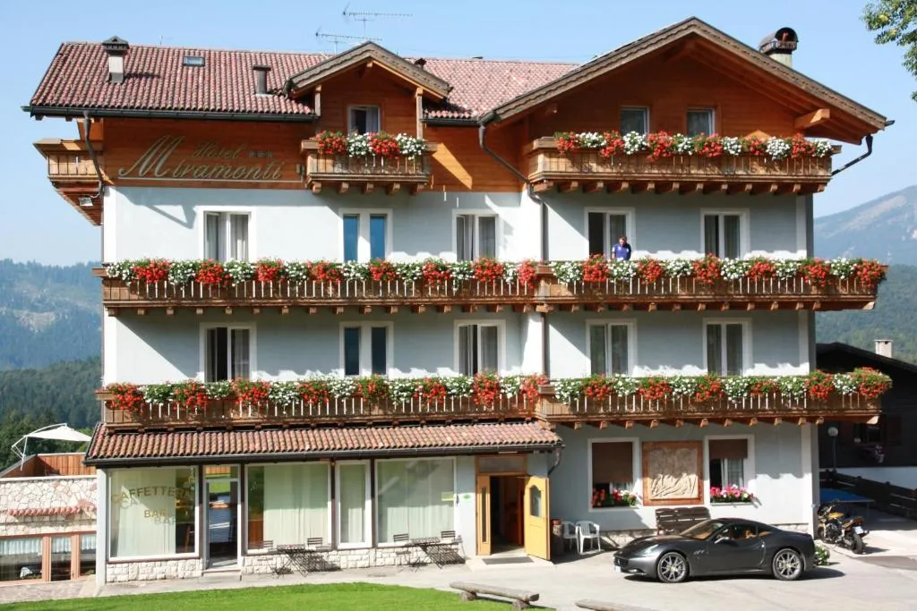 Albergo Miramonti, hotel in Lavarone