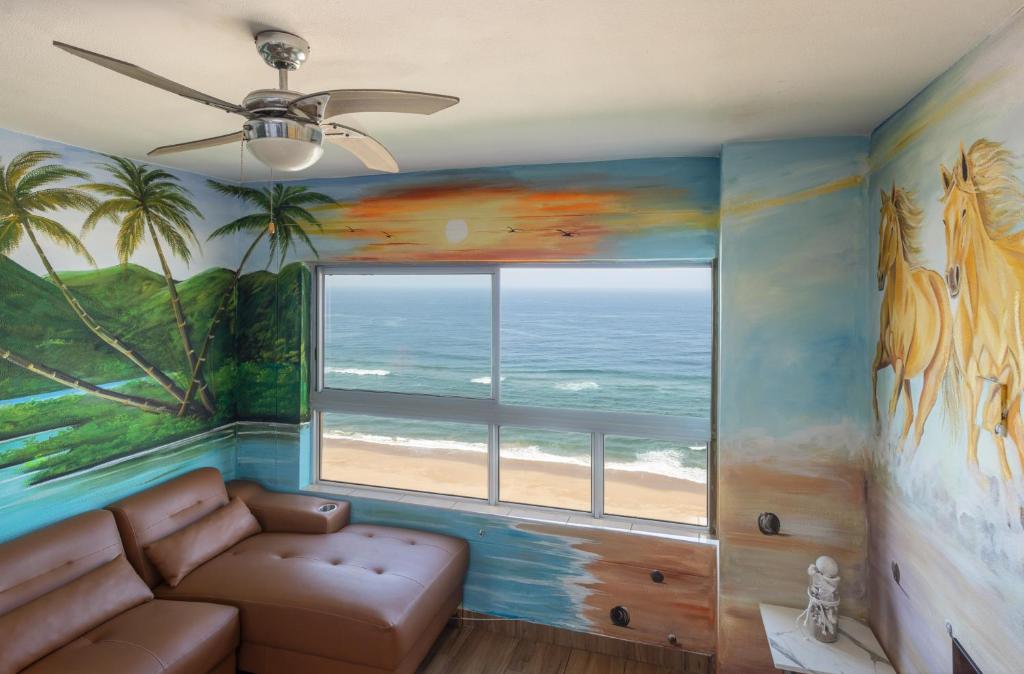 Beach Front Self Catering Apartment With Pool, Durban